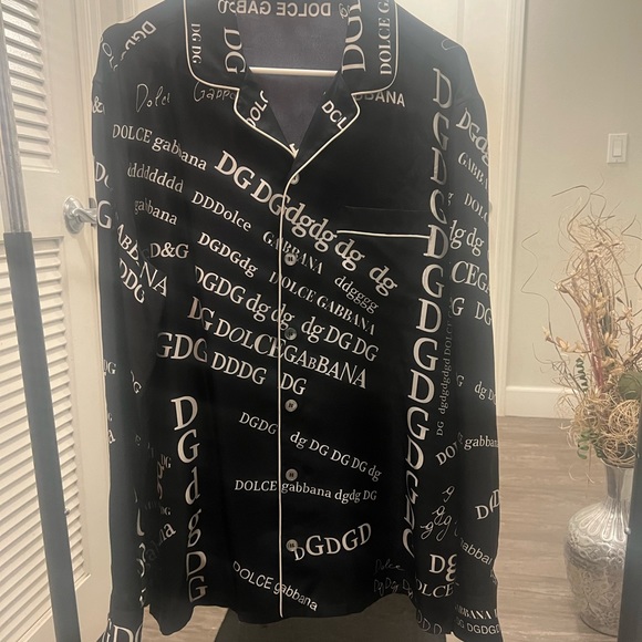 Dolce & Gabbana Silk Pajama Shirt With Lettering Print - Picture 3 of 8